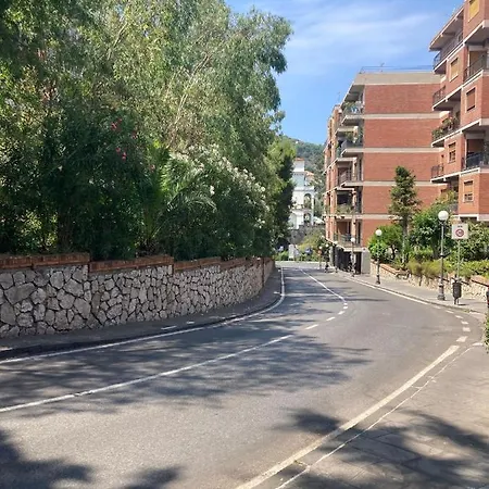 La Reginella Appartement *